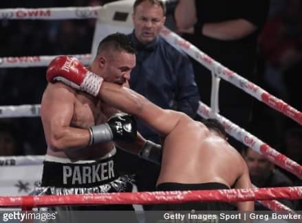 JOSEPH PARKER GÓRĄ W STARCIU Z JUNIOREM FA.