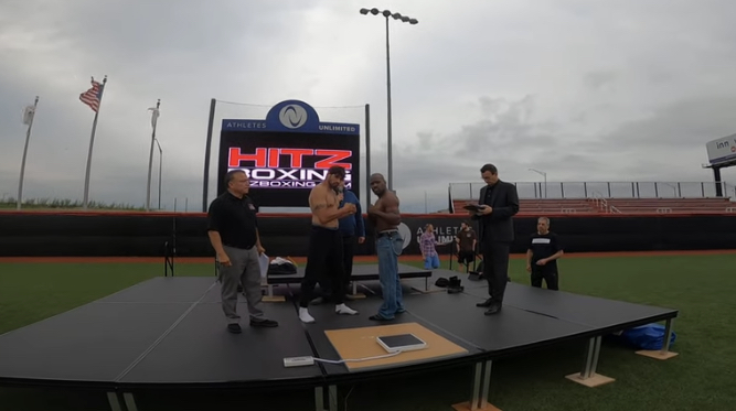 WAŻENIE PRZED GALĄ W CHICAGO: MIKE GAVRONSKI VS CHRIS CHARTMAN (VIDEO)