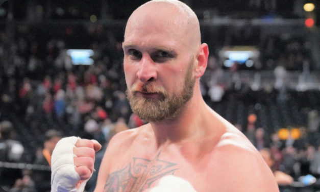 LAS VEGAS: ROBERT HELENIUS WYGRYWA Z ADAMEM KOWNACKIM