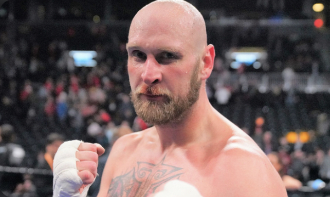 LAS VEGAS: ROBERT HELENIUS WYGRYWA Z ADAMEM KOWNACKIM