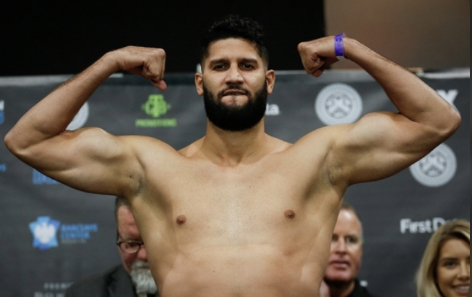 CARLOS NEGRON WYPADA Z NOWOROCZNEJ GALI. SANCHEZ CZEKA NA RYWALA