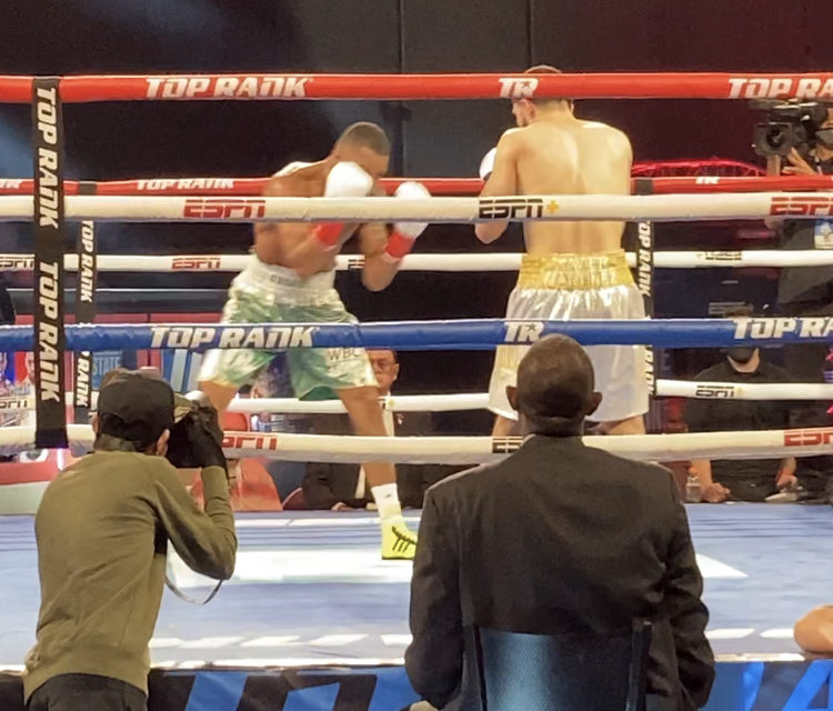 ROBSON CONCEICAO WYGRYWA Z XAVIEREM MARTINEZEM W ELIMINATORZE WBC!