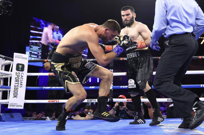 <strong>VIDEO PO WALCE ARTUR BETERBIEV VS JOE SMITH JR</strong>