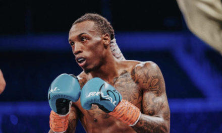 FOSTER DETRONIZUJE VARGASA I ZOSTAJE MISTRZEM ŚWIATA!