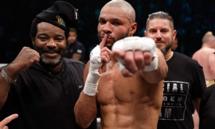 TRENER CRAWFORDA I EUBANKA ARESZTOWANY NA LOTNISKU. POSIADAŁ NAŁADOWANĄ BROŃ PALNĄ