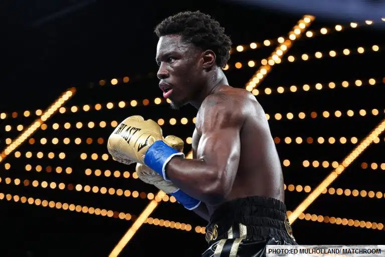 MISTRZ ŚWIATA KOŃCZY WSPÓŁPRACĘ Z HEARNEM. TŁUMACZY SWOJĄ DECYZJĘ