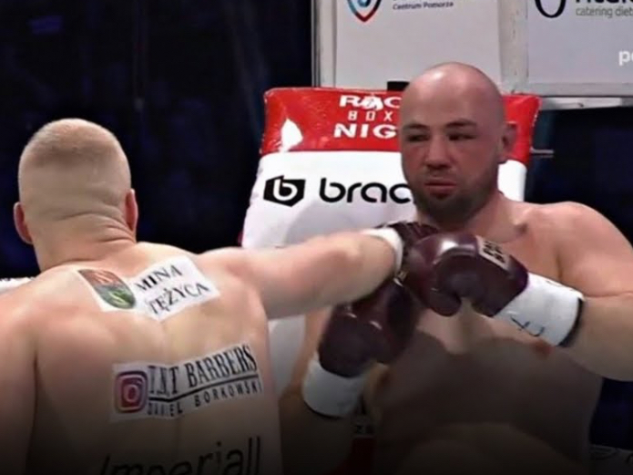 MEYNA NOKAUTUJE KOWNACKIEGO. CZY NARUSZYŁ REGULAMIN?