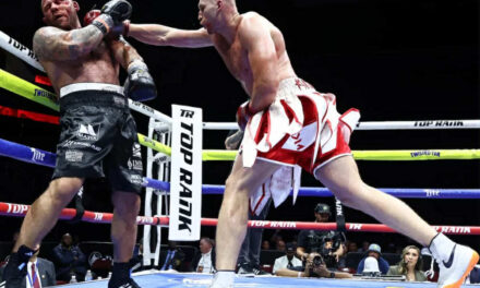 KNYBA ZASTOPOWAŁ SIWEGO NA GALI W PRUDENTIAL CENTER