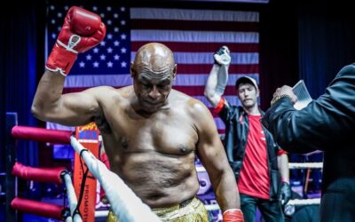 61-LETNI POGROMCA LENNOXA LEWISA STANIE W RINGU