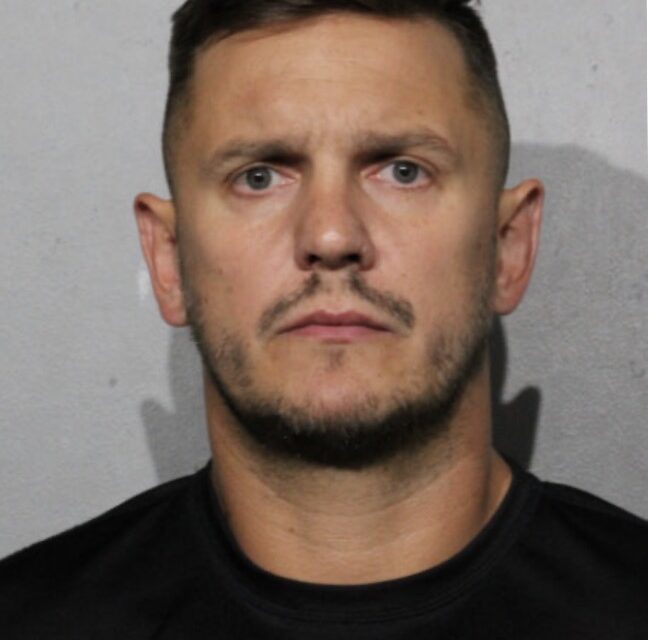 ANDRZEJ WAWRZYK W RĘKACH AMERYKAŃSKICH SŁUŻB. DEPORTACJA O KROK.