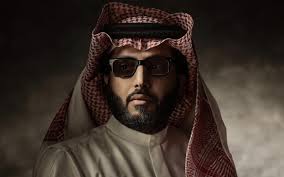 TURKI ALALSHIKH WALCZY Z RAKIEM